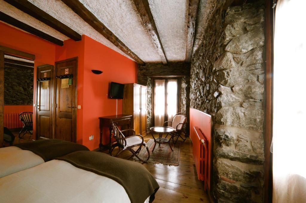 Hostal Cisco De Sans อันดอร์รา ลา เวลลา ห้อง รูปภาพ