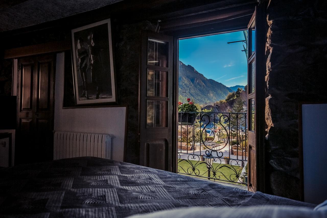 Hostal Cisco De Sans อันดอร์รา ลา เวลลา ภายนอก รูปภาพ