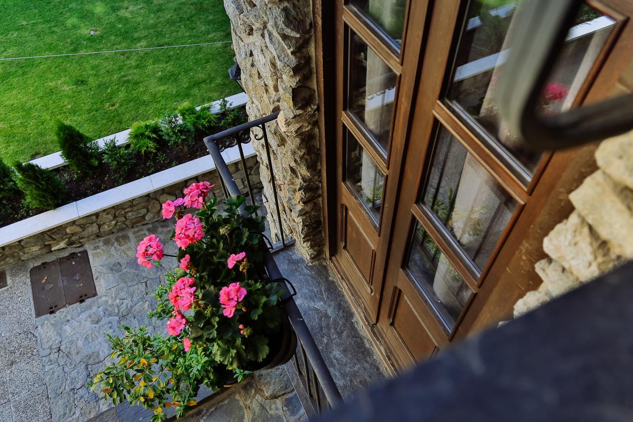 Hostal Cisco De Sans อันดอร์รา ลา เวลลา ภายนอก รูปภาพ
