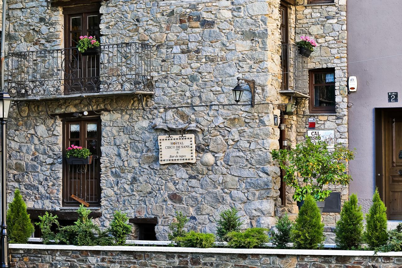 Hostal Cisco De Sans อันดอร์รา ลา เวลลา ภายนอก รูปภาพ